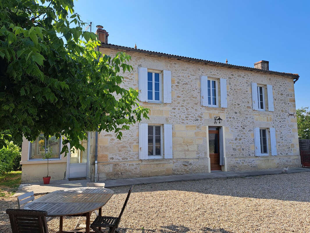 Maison à SAINT-MACAIRE