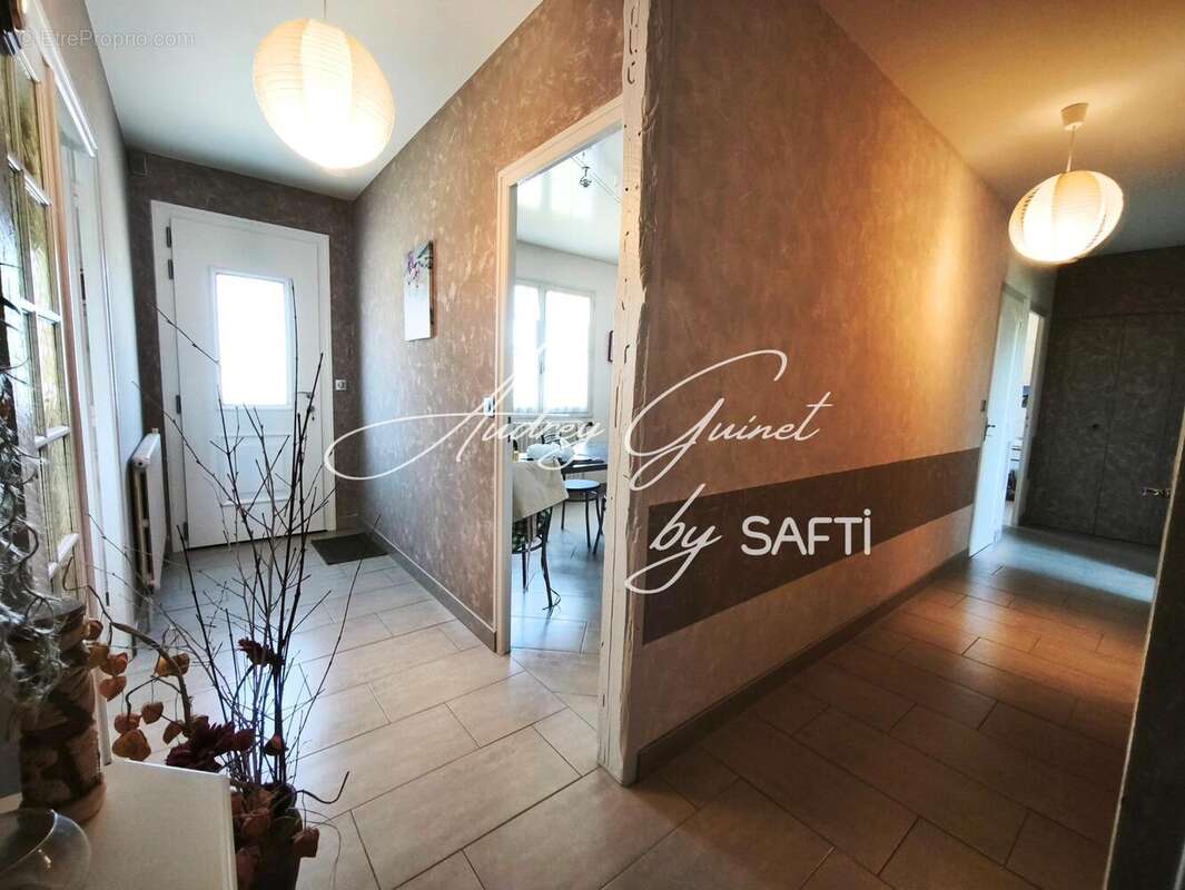 Photo 5 - Maison à MONTAMISE