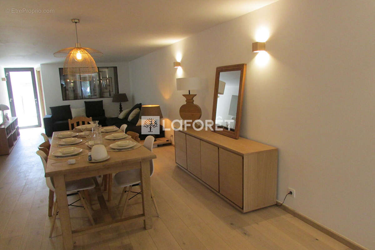 Appartement Bourg Saint Maurice 4 pièce(s) 120.40 m2 - photo 2