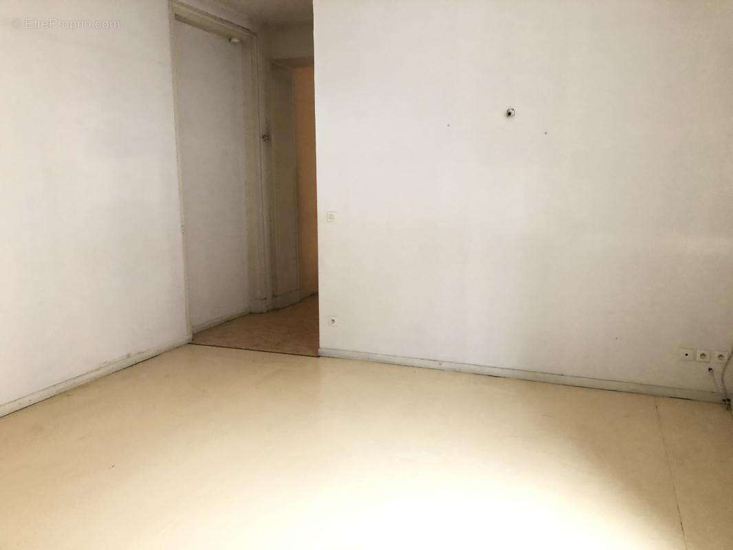 Appartement à TENAY