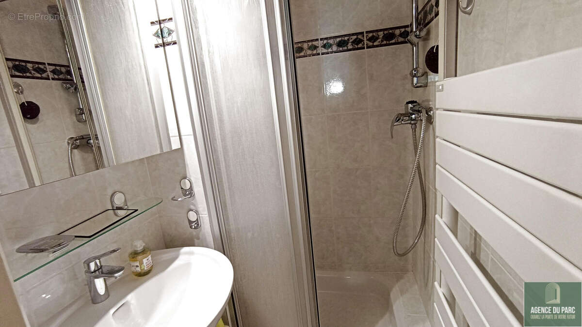 Appartement à VILLE-D'AVRAY