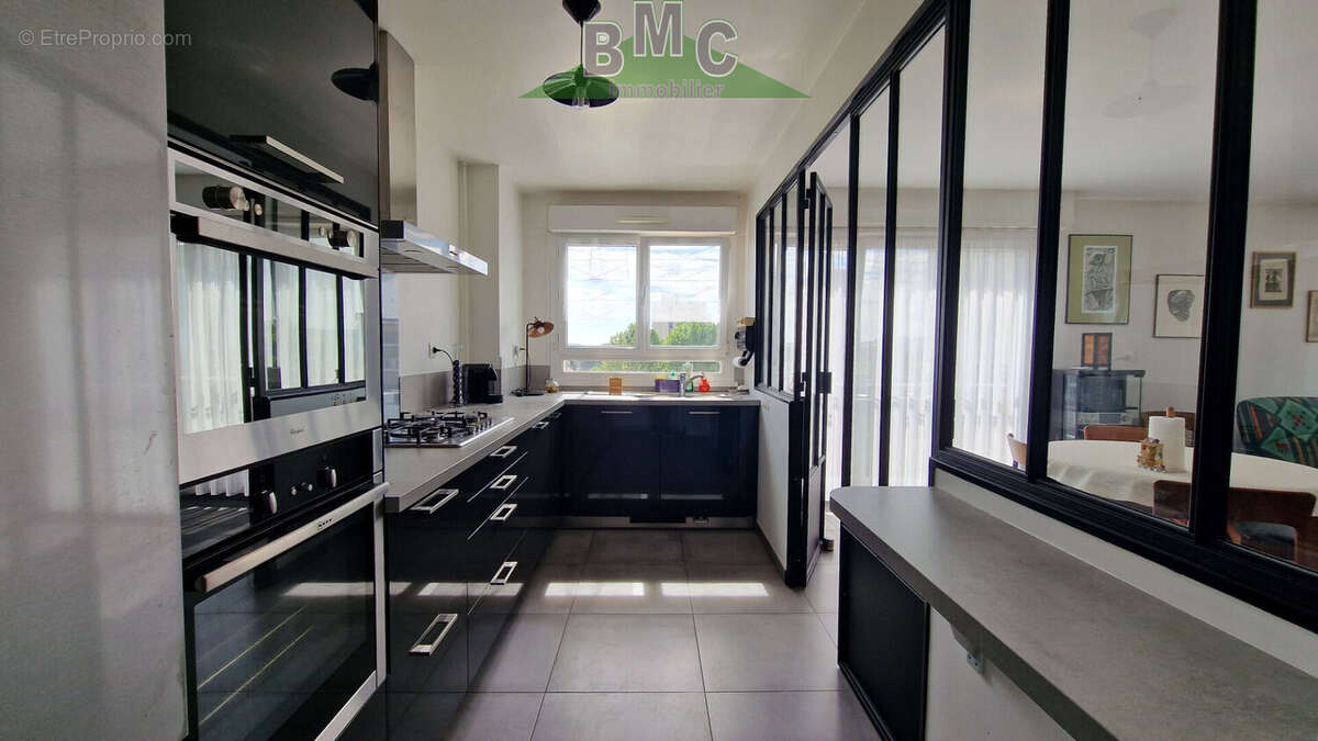 Appartement à LE PLESSIS-BOUCHARD