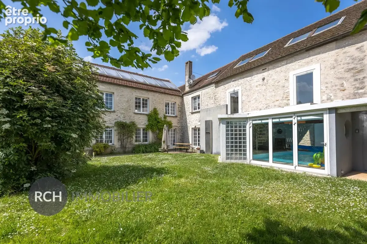 Photo Maison à Thoiry au prix de 739 000€