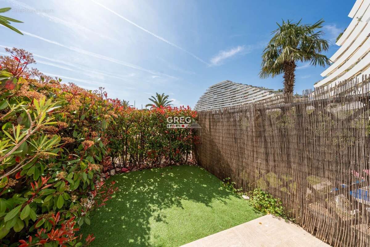 Appartement à VILLENEUVE-LOUBET