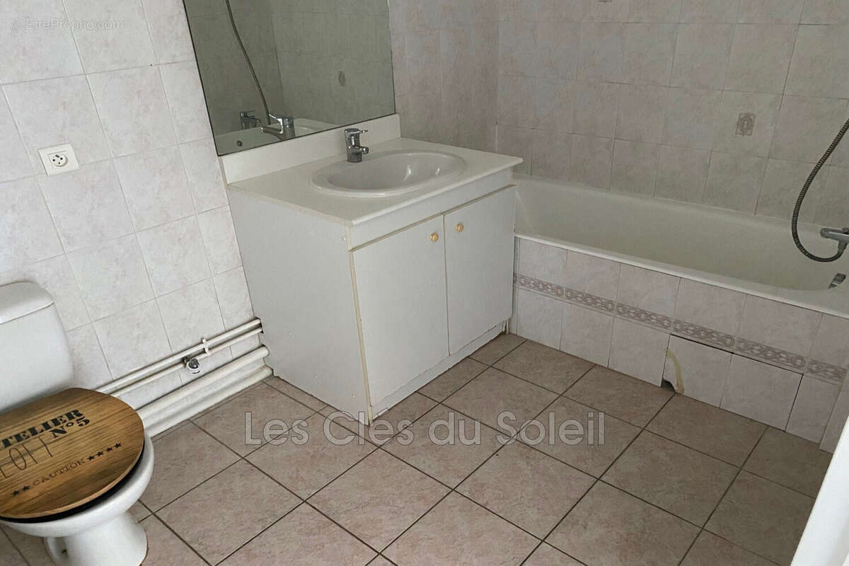 Appartement à HYERES