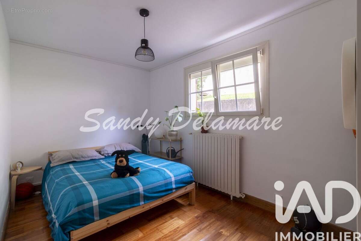 Maison 114 m² à Saint-Just  - photo 9