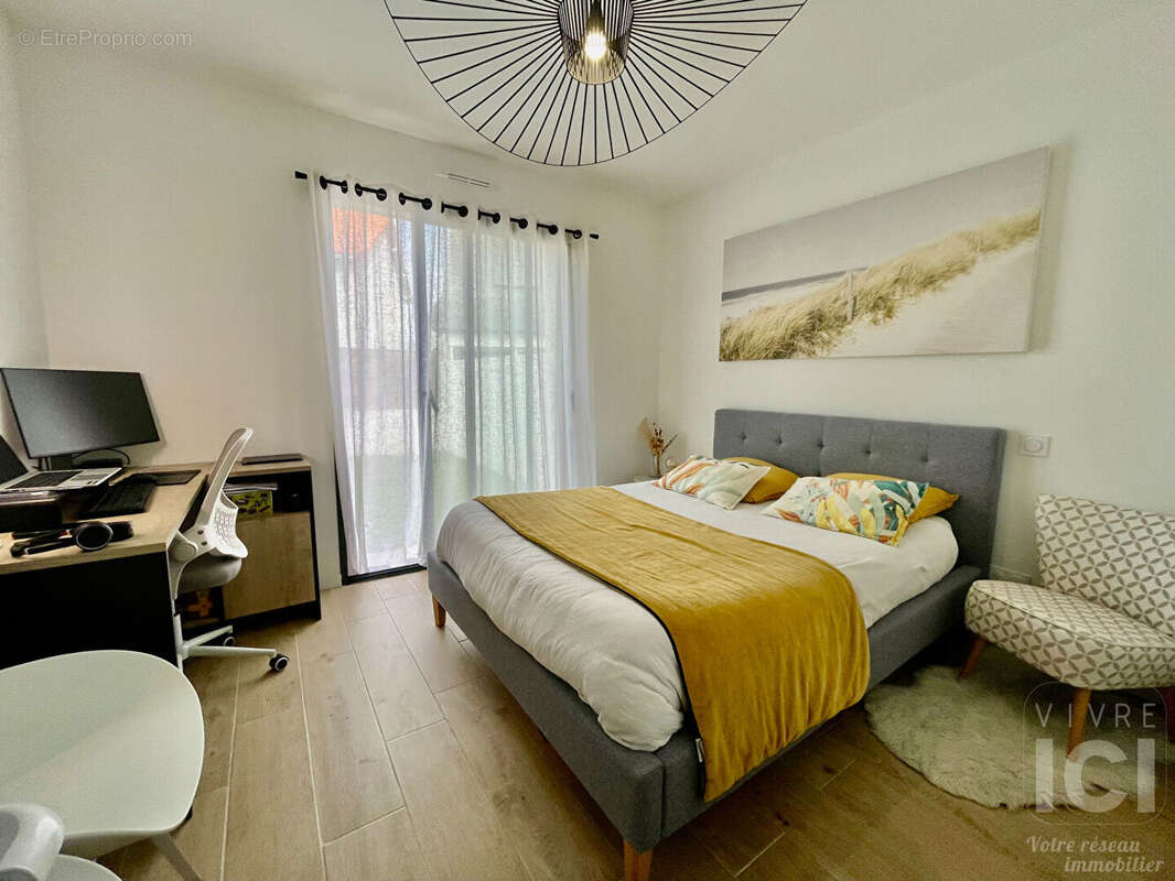 Maison - contemporaine - 140m² - 5 chambres - bourg - photo 5