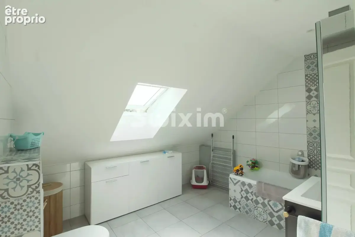 Appartement T5 avec garage, cave et grenier - photo 6