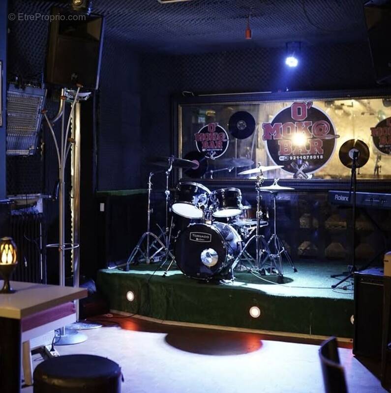 Commerce à PARIS-18E