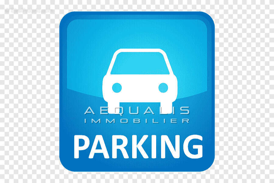 Parking à SAINT-LAURENT-DU-VAR