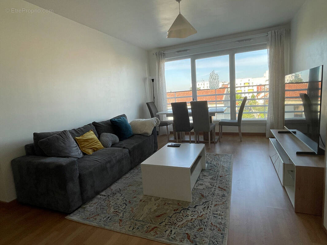Appartement à COLOMBES