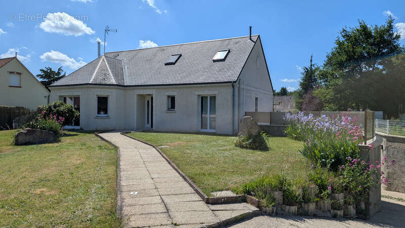 Maison à CHATEAUNEUF-SUR-LOIRE