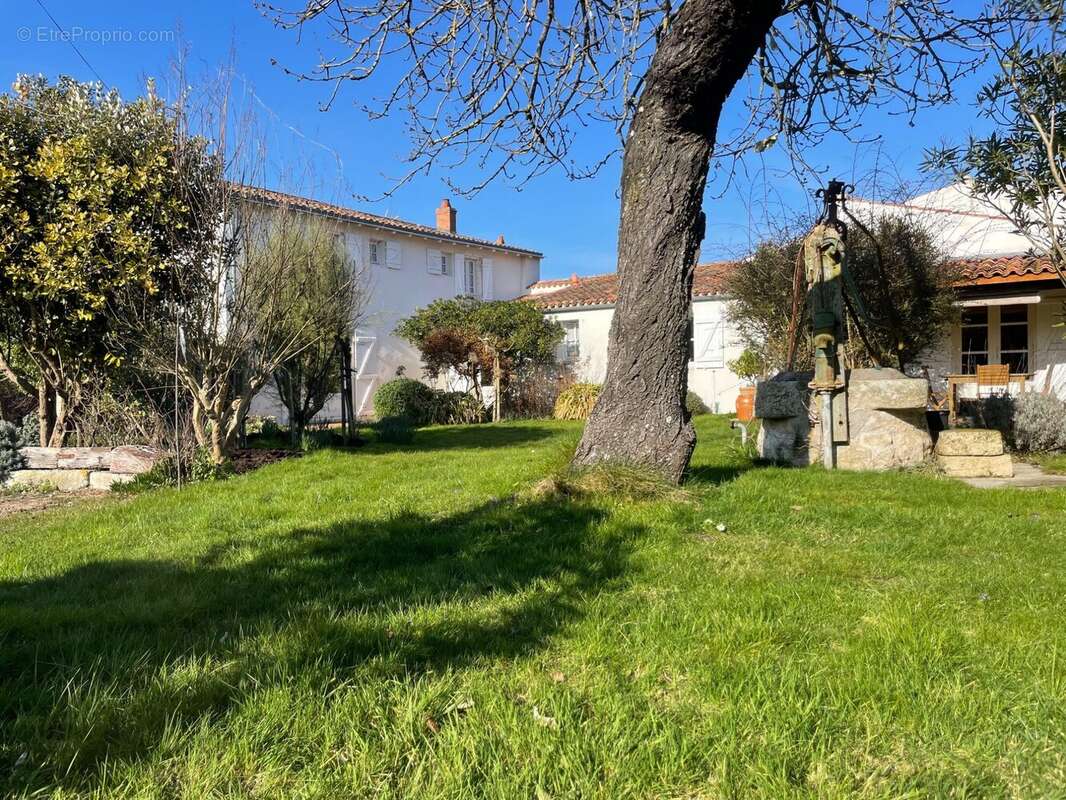 Maison à NIEUL-SUR-MER