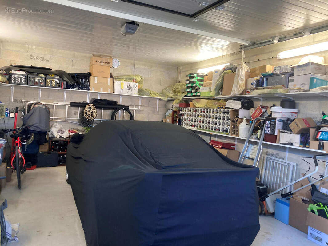 garage - Maison à CAHORS