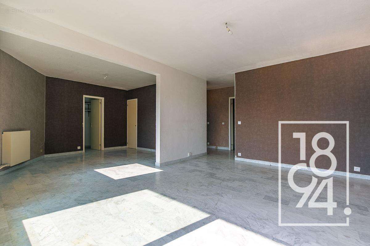 Appartement à SALON-DE-PROVENCE