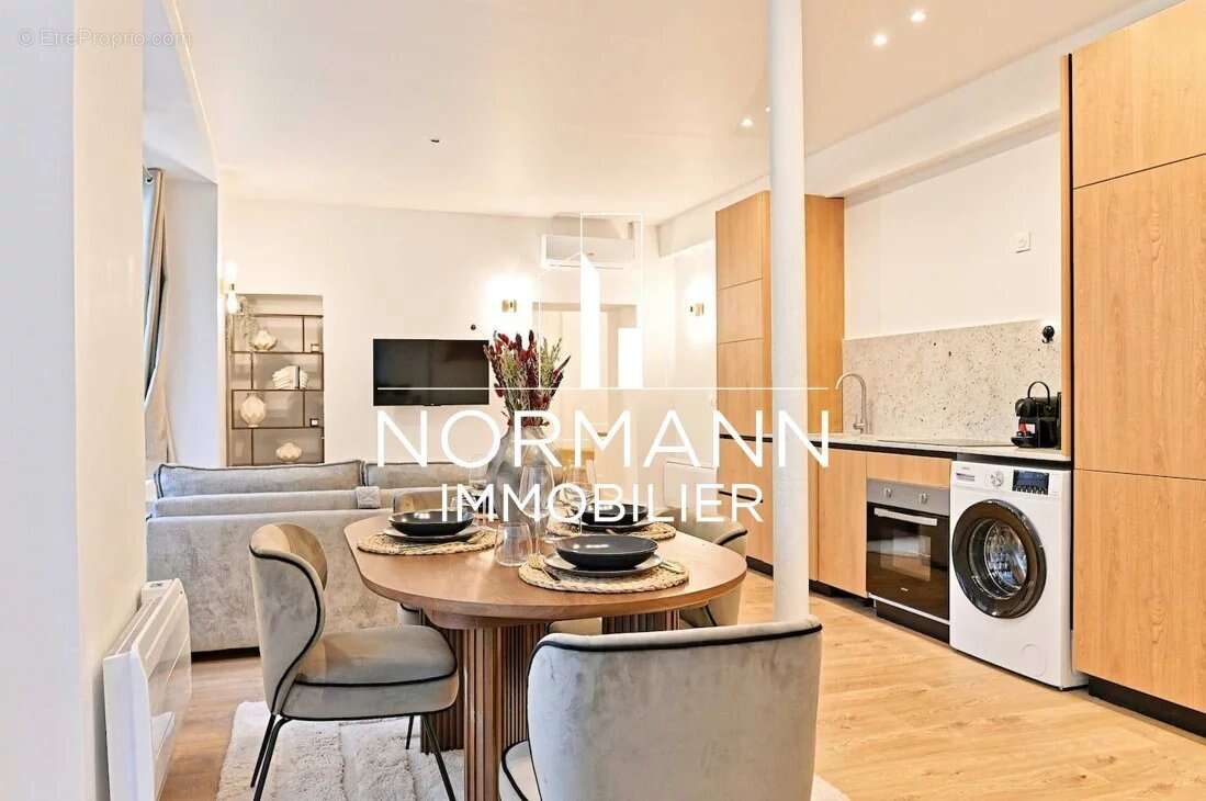 Appartement à PARIS-9E