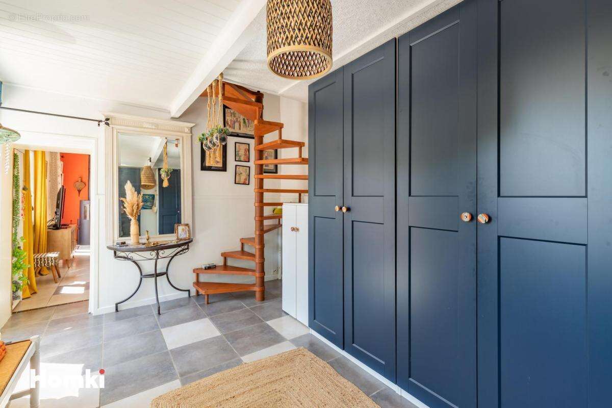 Maison à VILLEMOUSTAUSSOU