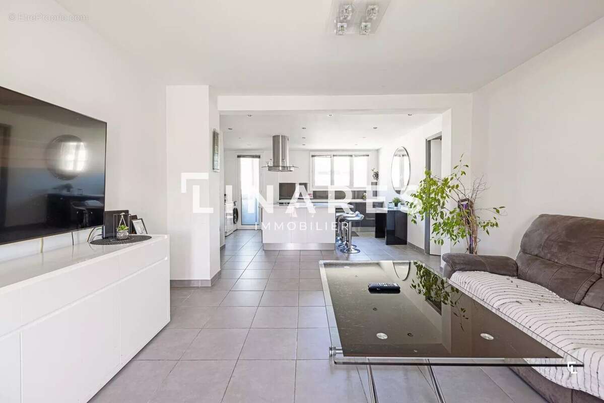 Appartement à MARSEILLE-13E
