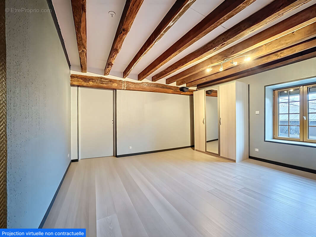 Maison à MONTMIRAIL