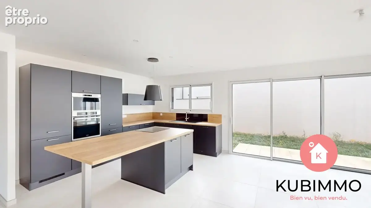 Maison 4 pièces 113 m² à vendre à Saint-Hilaire-La-Foret (85440) - photo 2