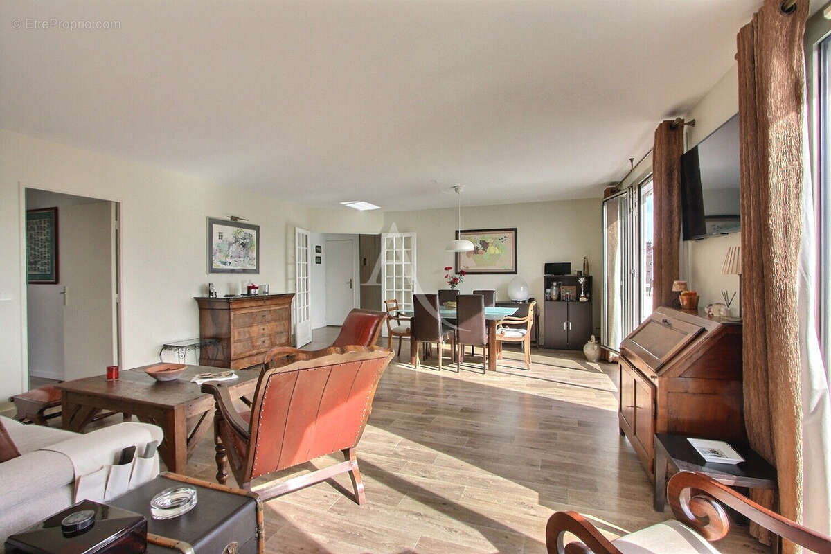 Appartement à ASNIERES-SUR-SEINE