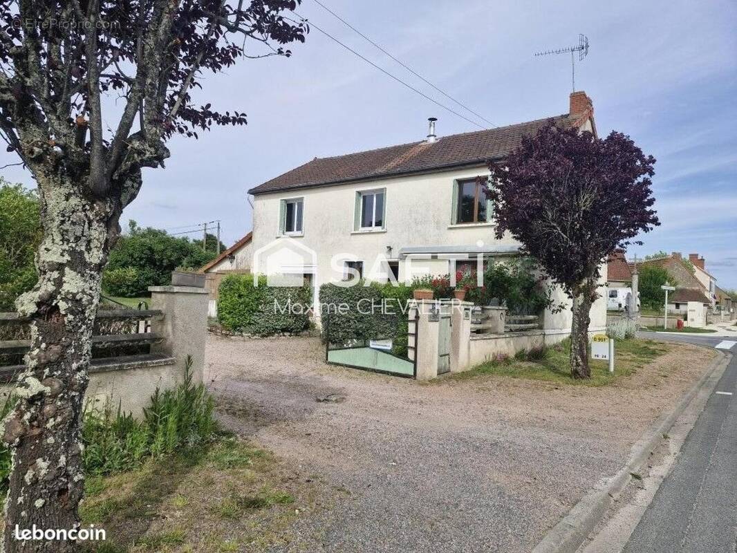 Photo 1 - Maison à VICQ-EXEMPLET