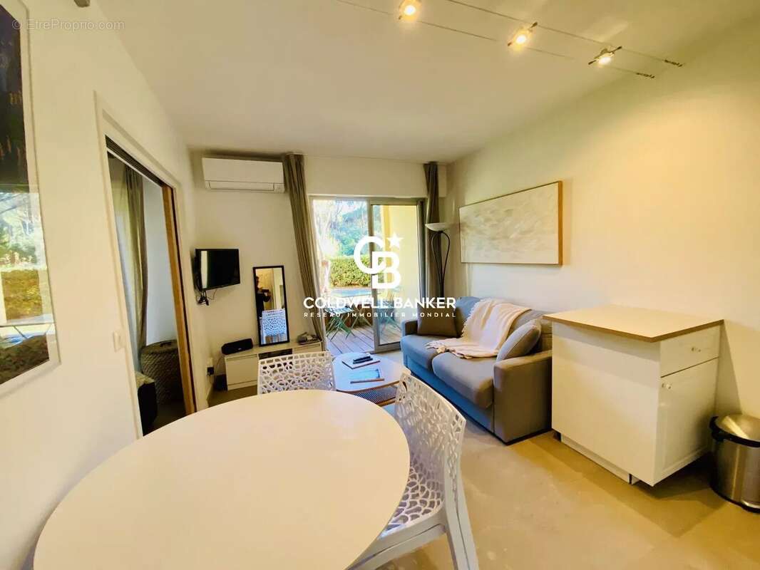 Appartement à GASSIN