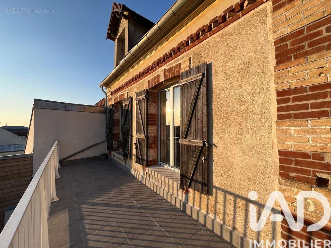 Photo 2 - Maison à MONTEVRAIN
