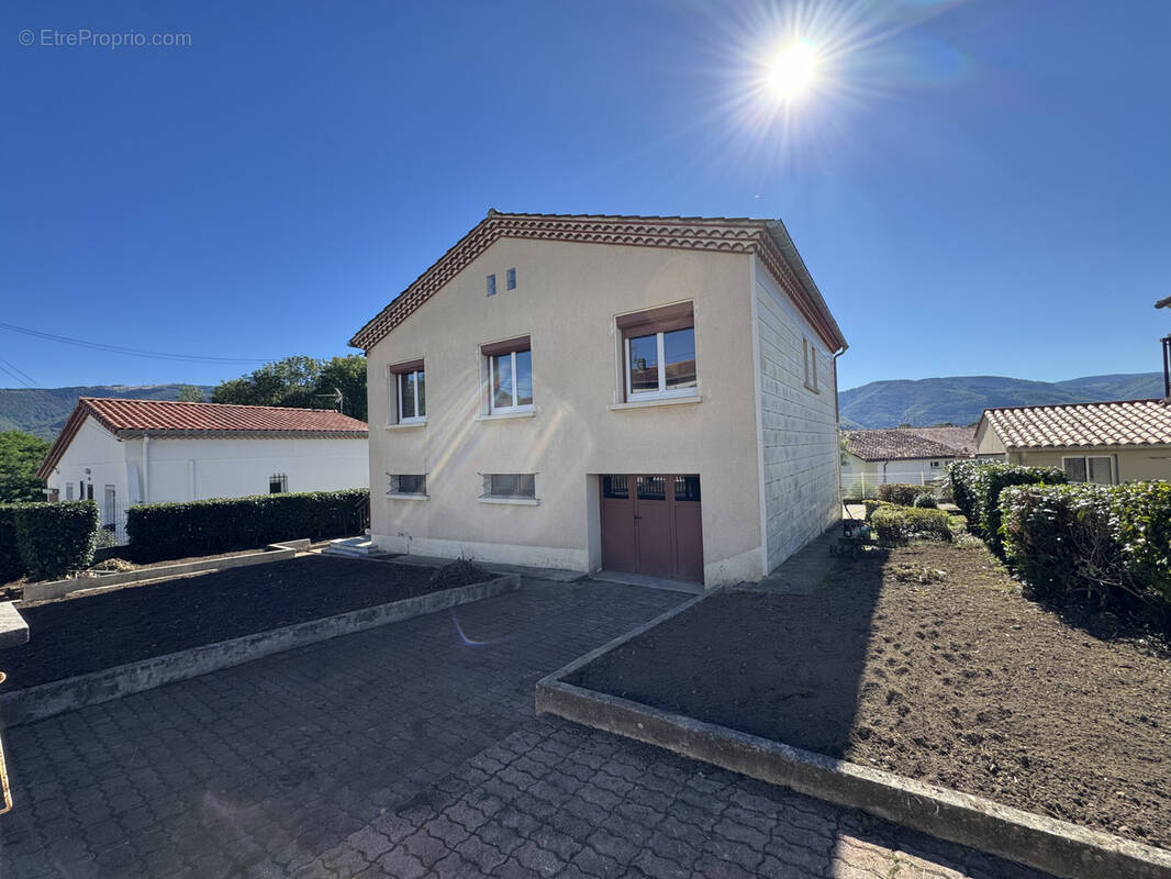 Maison à PONT-DE-LARN