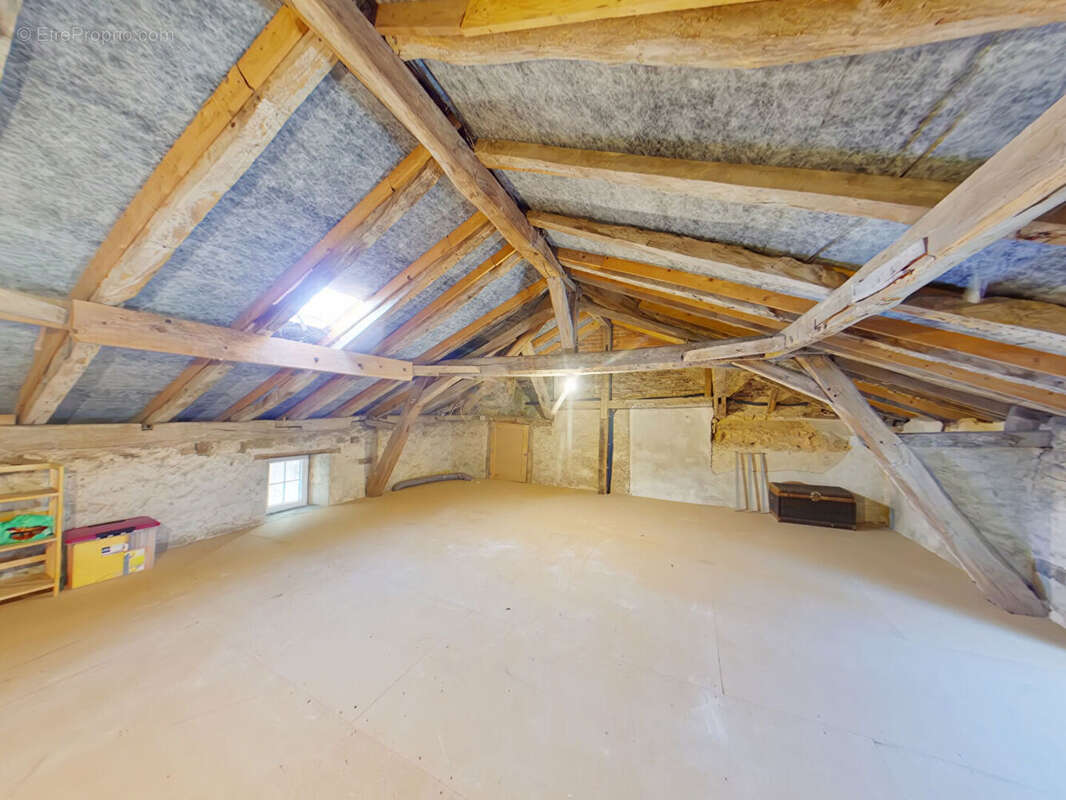 Maison à L&#039;ISLE-JOURDAIN