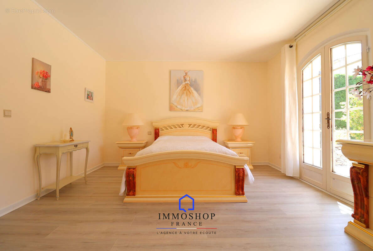 Maison à SAINT-ZACHARIE