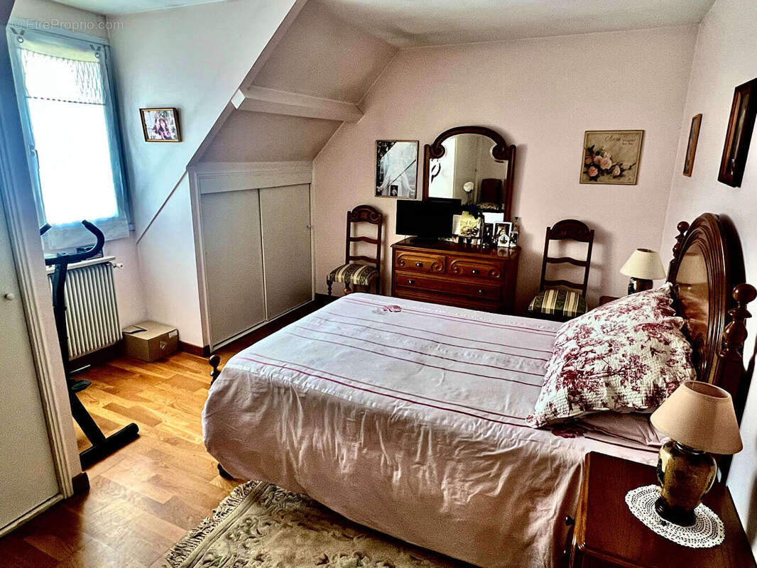 Maison à HOUILLES