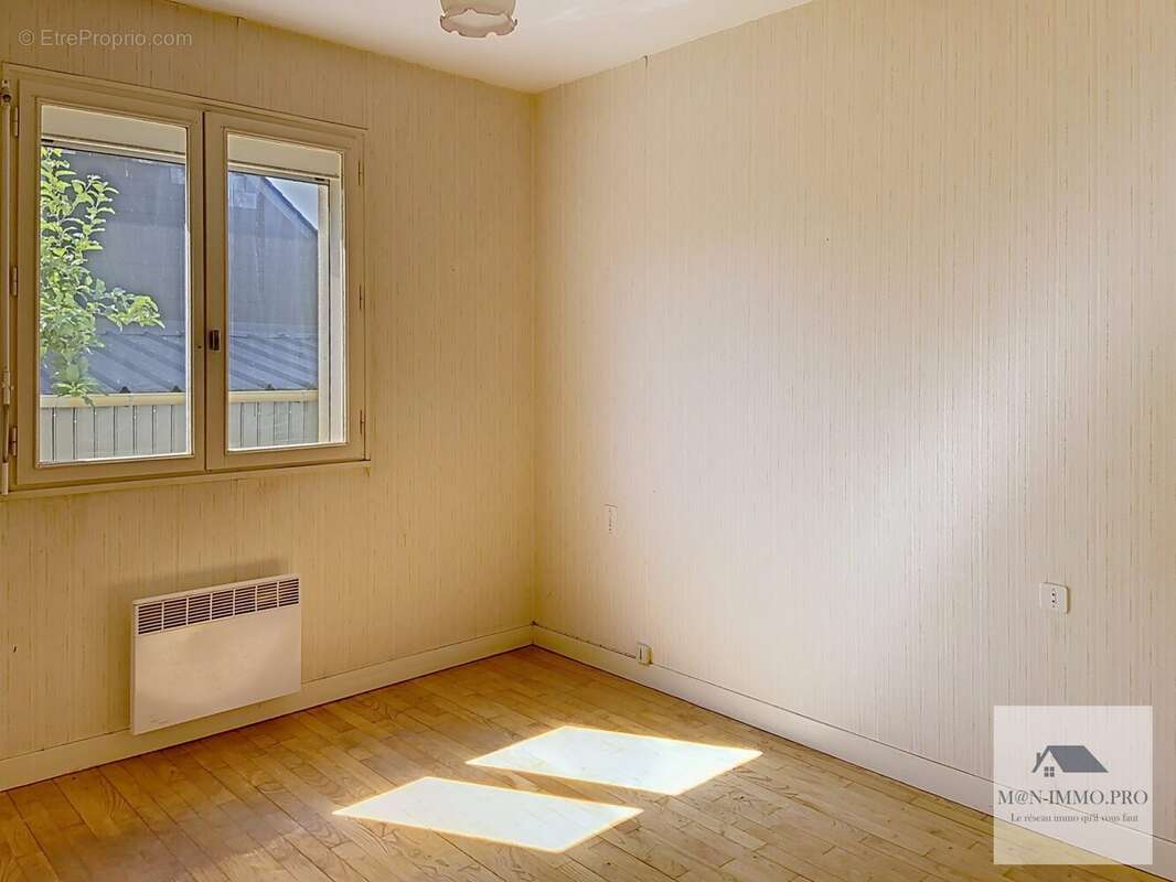 Maison 115 m² à Montours  - photo 6