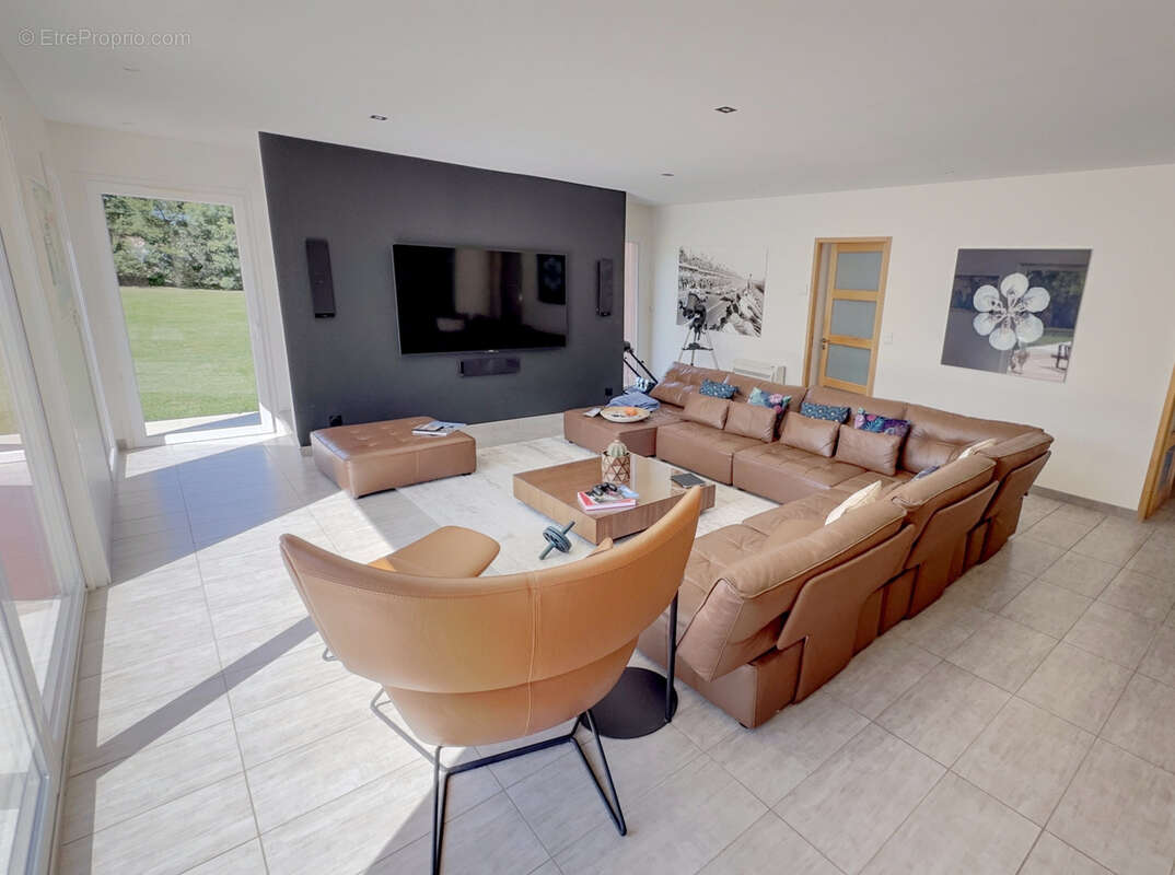 Maison à CAMBOUNET-SUR-LE-SOR