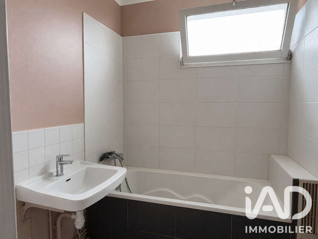 Maison 70 m² à Meaux  - photo 9
