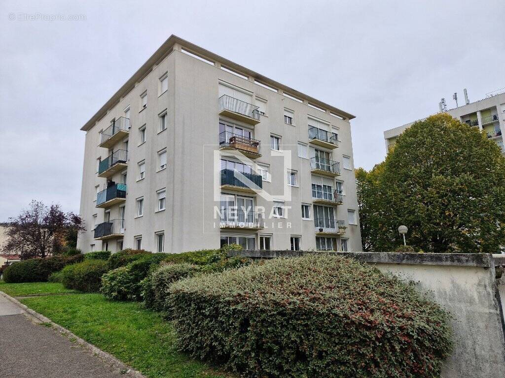 Appartement à CHENOVE