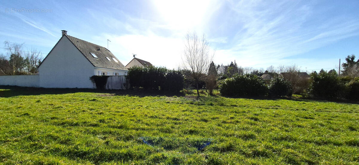 Terrain à LAILLY-EN-VAL