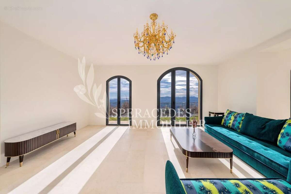 Maison à SPERACEDES