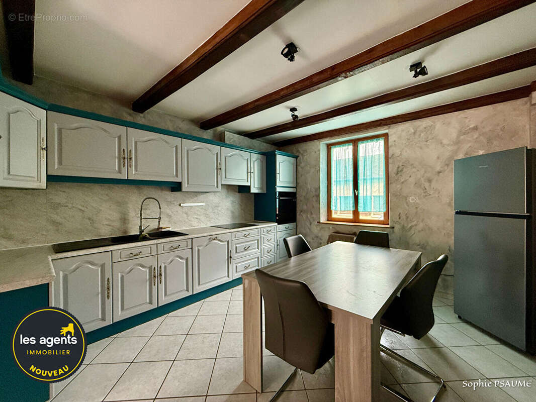 Maison à COLOMBEY-LES-BELLES