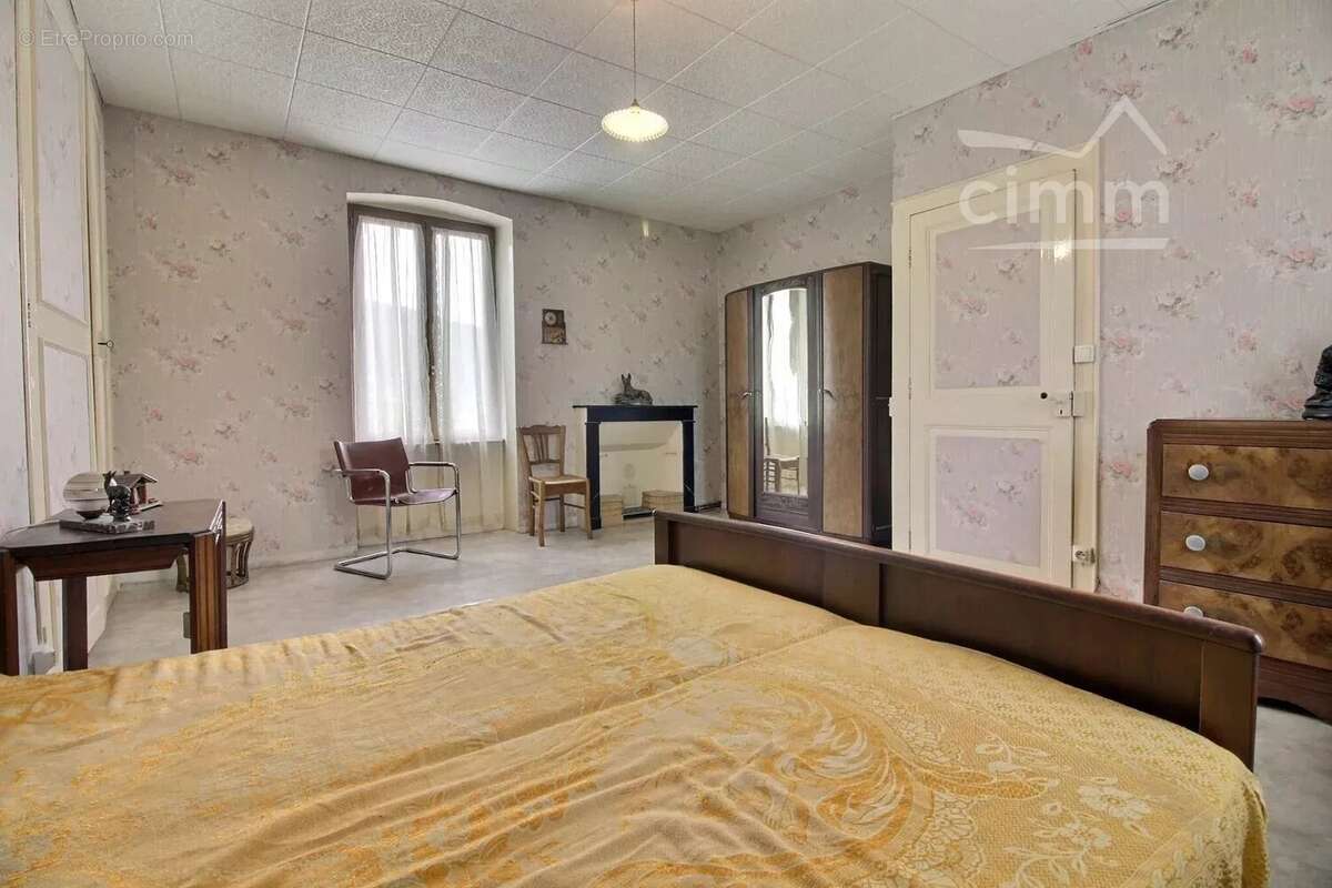 Maison à SERVES-SUR-RHONE