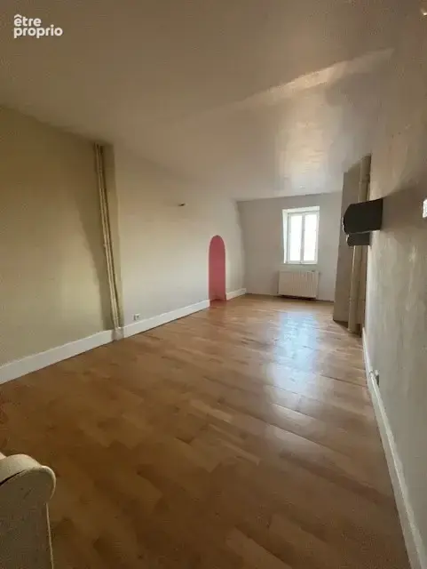 EXCLUSIVITE, maison 2 chambres, terrasse, jardin et dépendance en quartier historique. - photo 3