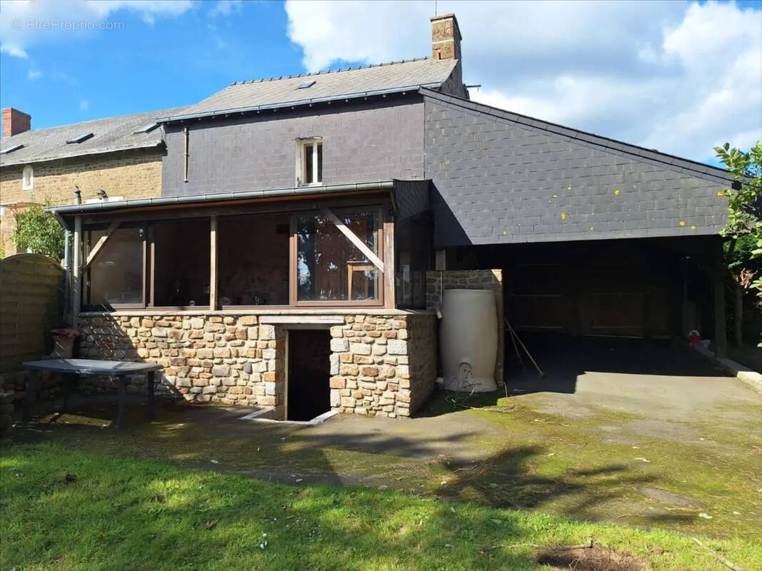 Maison à SAINT-PIERRE-DES-LANDES