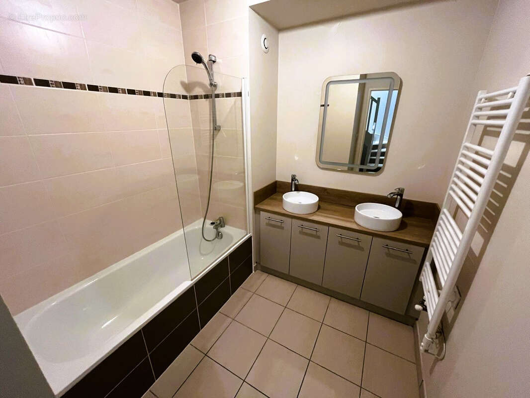 Maison à LE COUDRAY