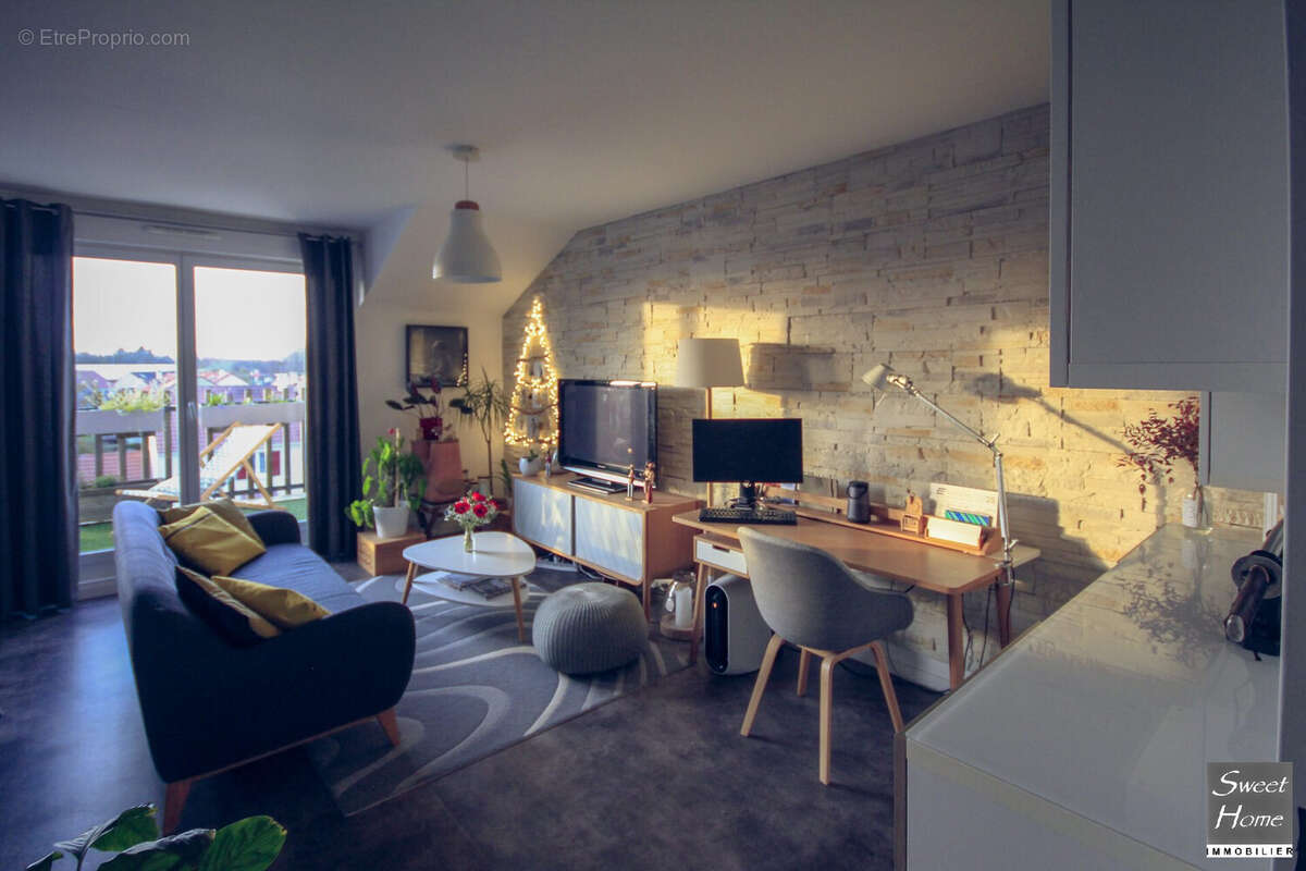 Appartement à MAGNY-LES-HAMEAUX