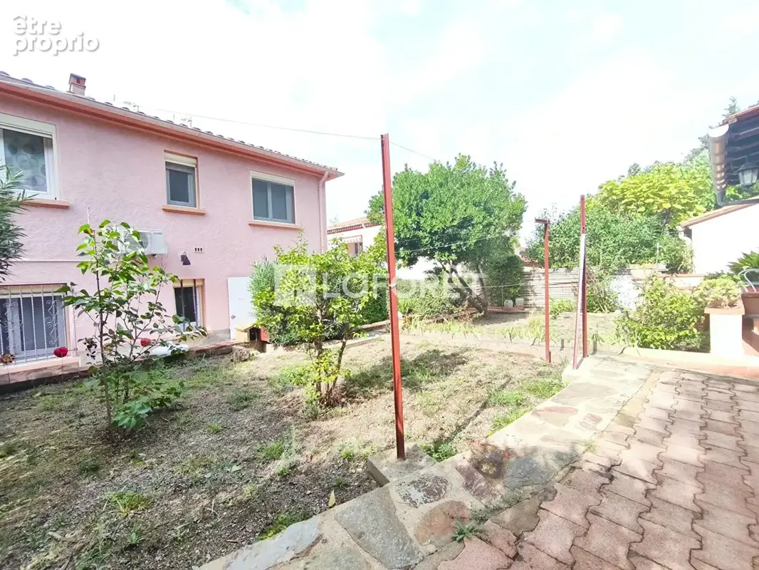 Maison avec deux appartements, jardin, terrasse et garage, idéale pour un projet familial ou locatif - photo 22