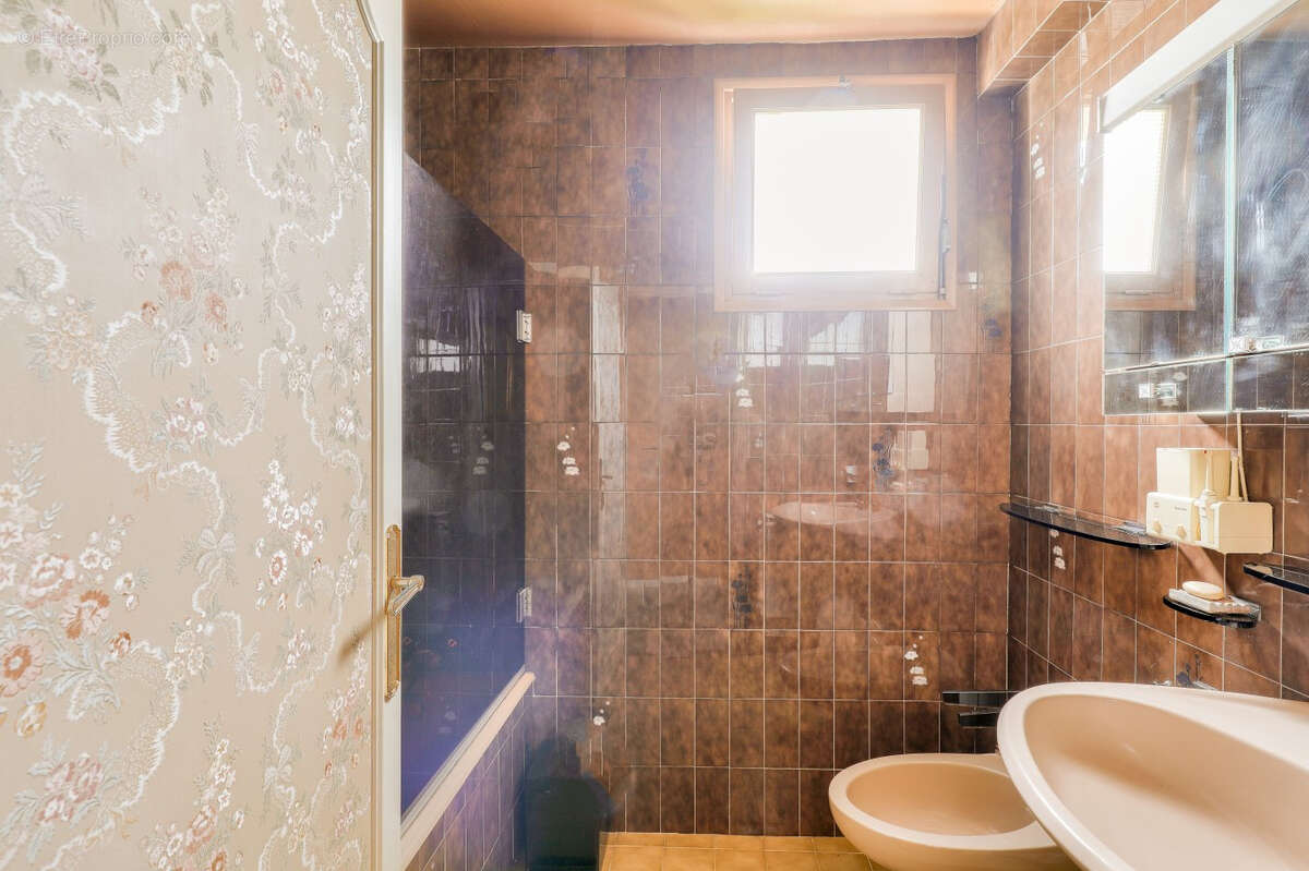 Appartement à FONTENAY-SOUS-BOIS