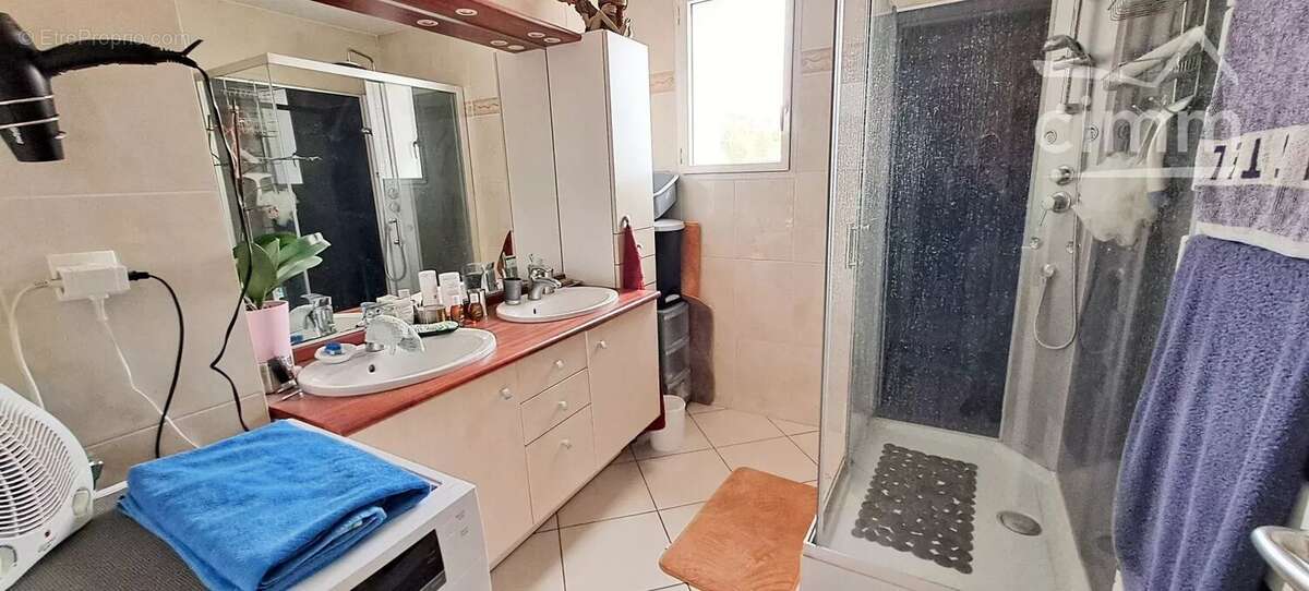 Appartement à LA TOUR-DU-PIN