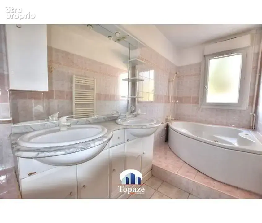 Appartement 4 pièces 91 m² à vendre à Saint-Raphael (83700) - photo 6