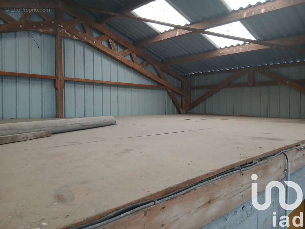 Photo 3 - Parking à BEAUFORT-EN-VALLEE