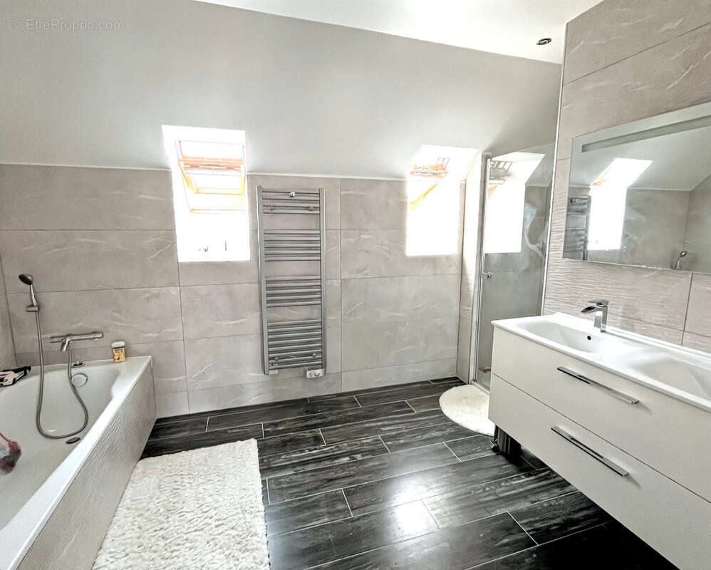 Maison à MANTES-LA-JOLIE